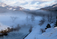 この日は天気が良かったため雪から水蒸気がでて靄が発生して幻想的