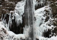 冬の玉簾の滝　全景