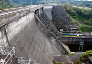 ムそのものです。水量は少なかったです。 月光川ダム 2011.11.1