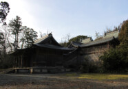 南東側より 鳥海山大物忌神社
